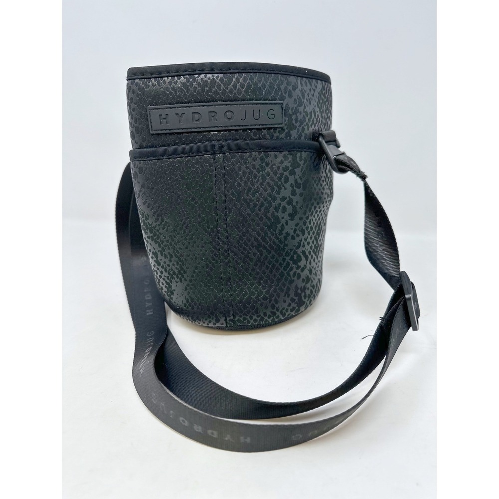 HydroJug Pro Sleeve‎ Monochromatic Snake Print Black